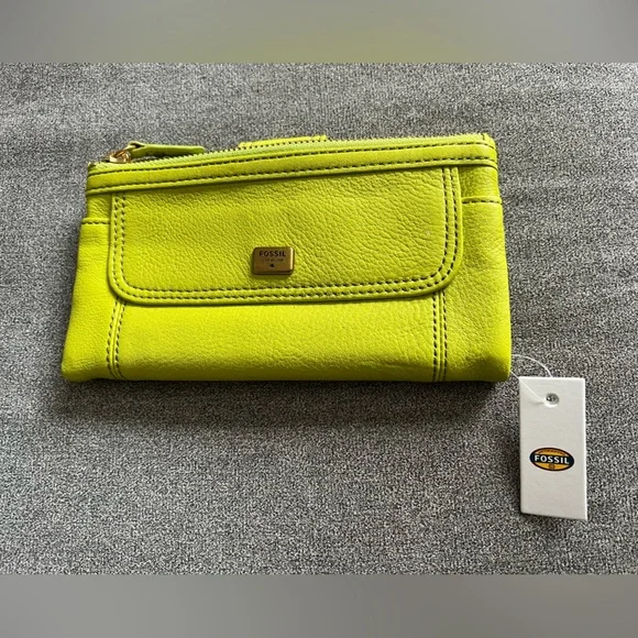 Fossil Emma Clutch in stunning Lime Color - Picture 1 of 16